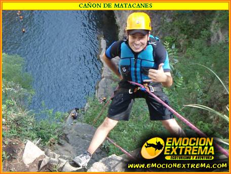 CAÑON DE MATACANES TE ESPERAN 2 RAPELES EN CASCADAS, MULTIPLES SALTOS AL AGUA, TOBOGANES NATURALES Y HASTA RIOS SUBTERRANEOS QUE TENDRAS QUE CRUZAR, VIVE ESTA AVENTURA.